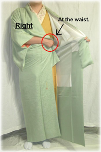 How to wear a kimono 5